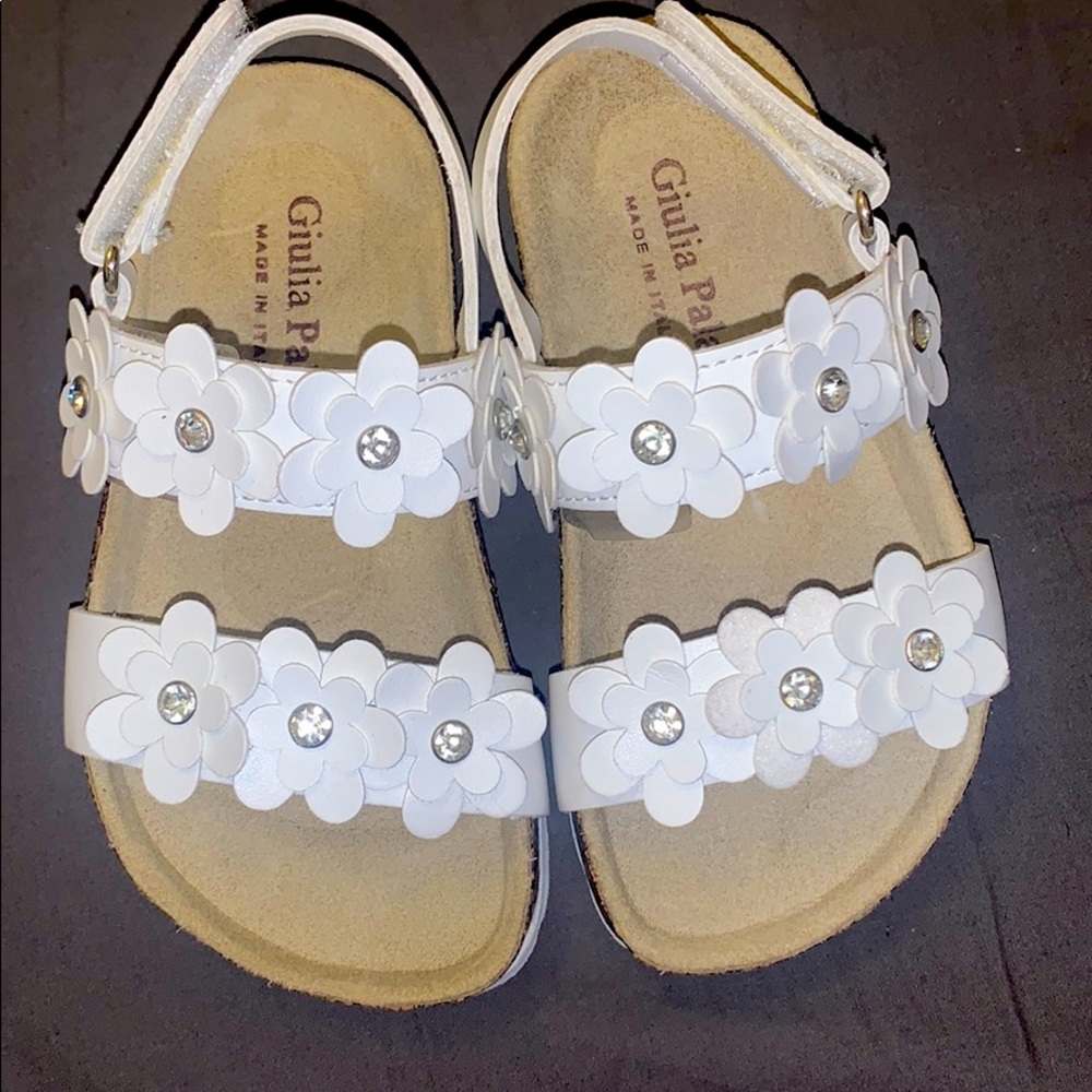 Kids sandals